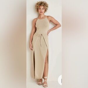 NWOT
Elegant Tan Maxi Dress with Slits